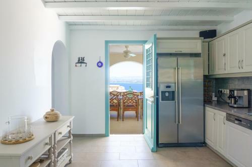 The Great Gatsby 6br Villa Overlooking Spetses Old Town