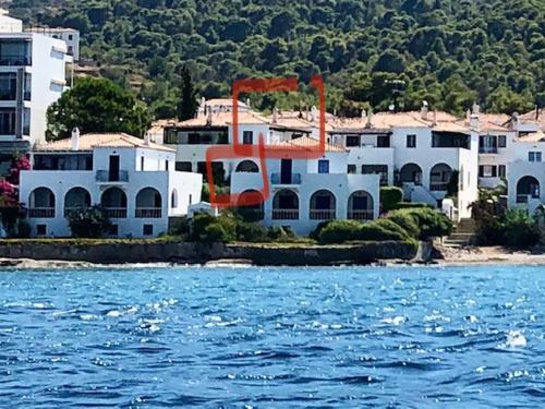 Aeolia Villa