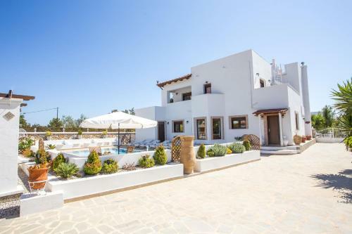 Thymoura Villa