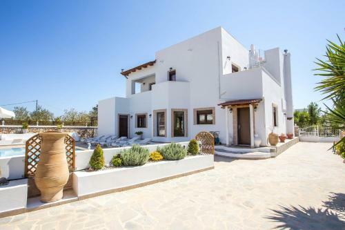 Thymoura Villa