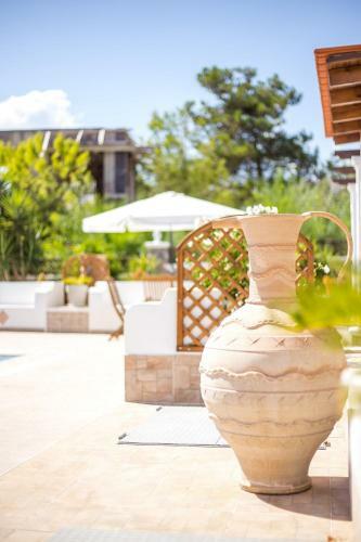 Thymoura Villa