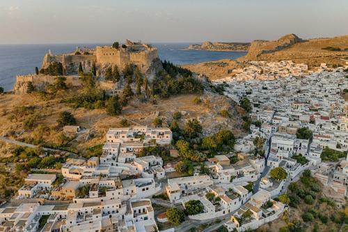 Lindos Calmare Suites