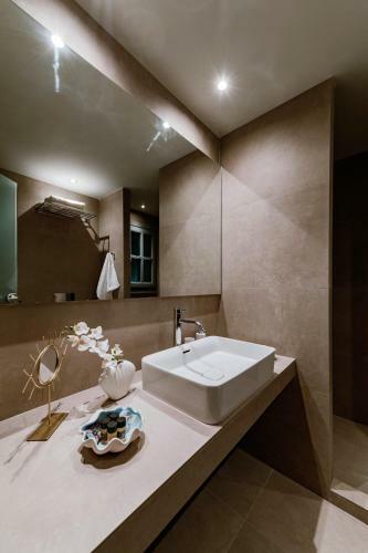 Lindos Calmare Suites
