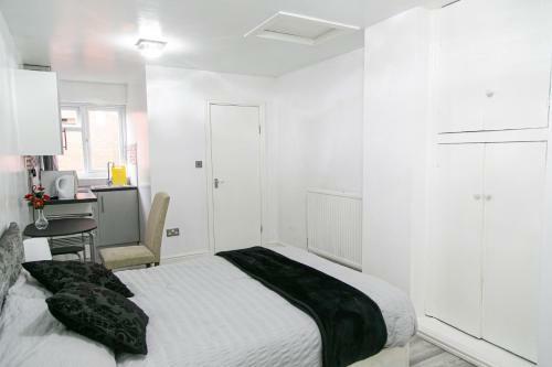 Cheetham Hills Apartments