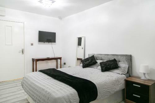 Cheetham Hills Apartments
