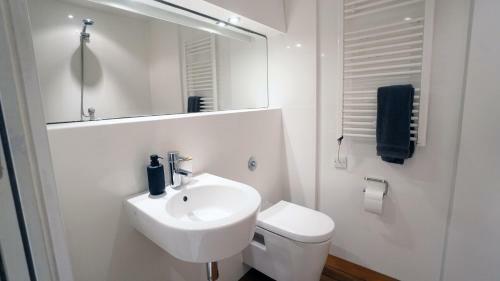 Apartamento Designer House And Garden With Parking