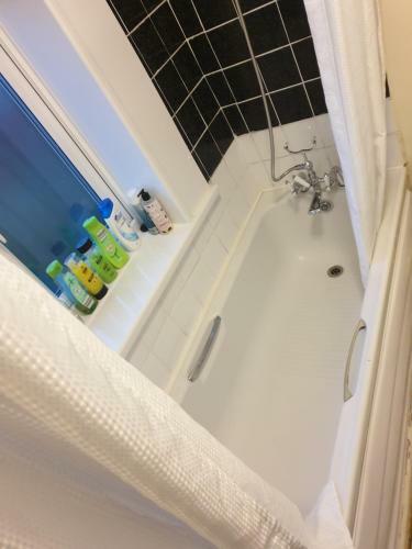 Splendid 4bedrooms Shared Home