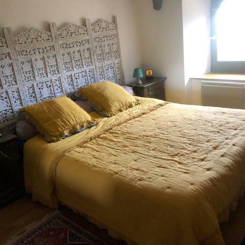 Hostal Ferme Des Entremains