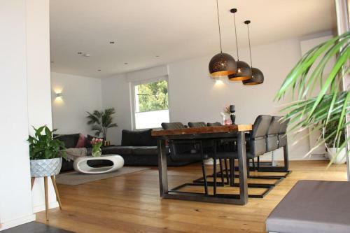 Wundersch�nes Haus - Pool, Netflix & Viele Extras