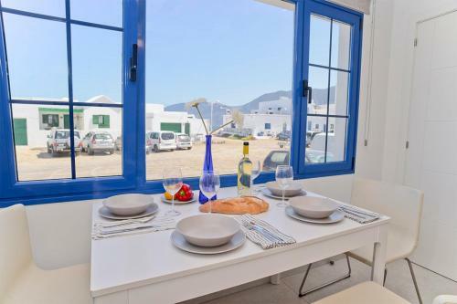 Luxury Apartment El Pueblo Famara