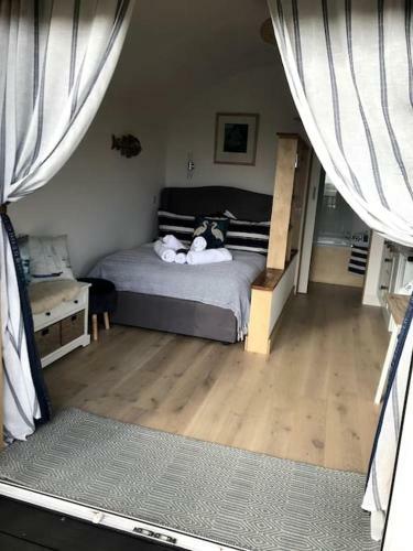 The Beach Hut