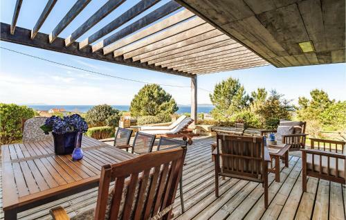 Nice Home In Noalla With Wifi And 3 Bedrooms