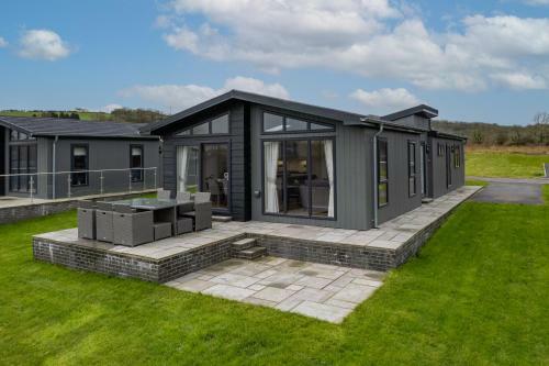 Sandpiper - Luxury Lodge, Close To Beach, Pet Friendly