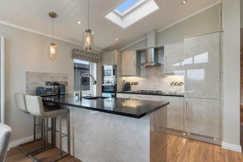 Sandpiper - Luxury Lodge, Close To Beach, Pet Friendly