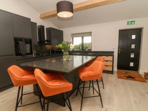 Ingleborough Lodge