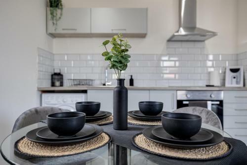 Modern & Refurbished 2/bed Apartment In Stockport