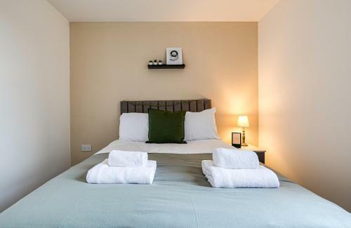 Modern & Refurbished 2/bed Apartment In Stockport