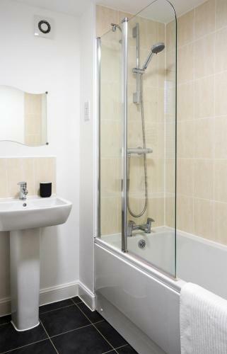 1 Bedroom Apartment Leamington Spa Hosted By Golden Key