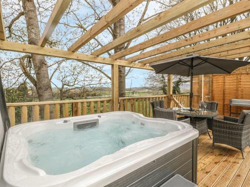 Oak Lodge