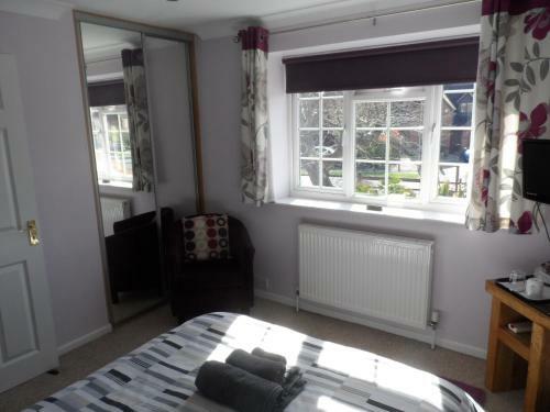 Hostal Mayfields Guest House