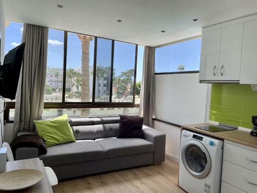Bonito Apartamento Con Piscina En Playa Del Ingles