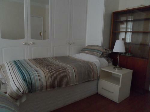 Hostal Compton Guest House