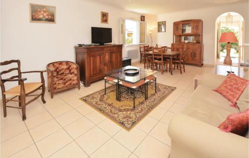 Holiday Home Pignan Gh-1268