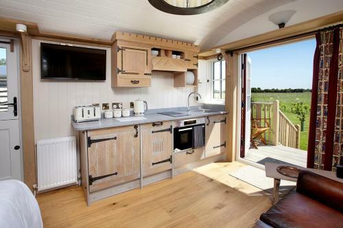 Lodge Hornington Manor Shepherds Huts