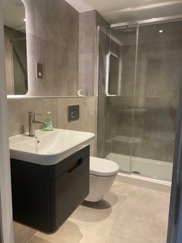 Icona - Brand New City Centre Apartment