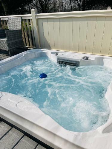 Stone Beck Lodge With Hot Tub