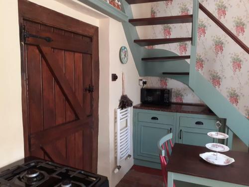 Quaint, Rustic Cottage, Bishops Lydeard
