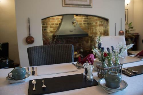 Bed & Breakfast St Leonards Farmhouse