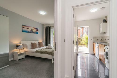 Millward House For Families And Contractor Stays