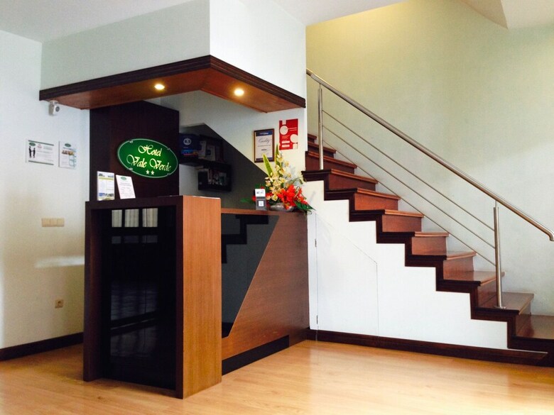 Hostal Hotel Vale Verde