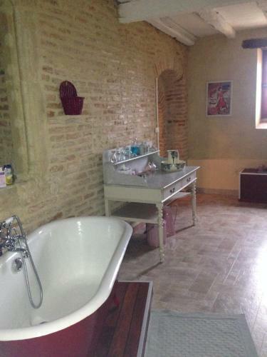 Hostal Ch�teau De Vall�gue