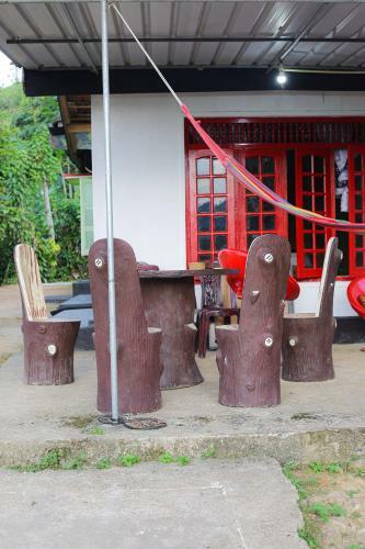 Home Hostel Ella