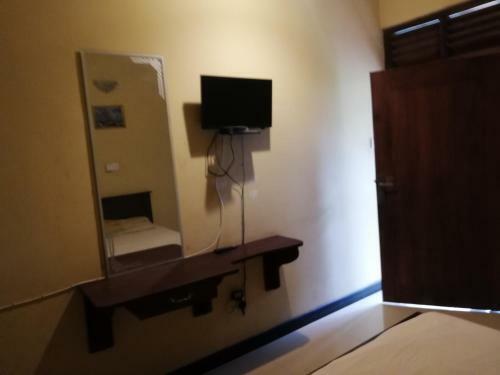 Hotel Leaf Guest House