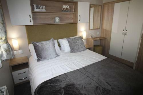 The One - Chalet In The Cairngorms