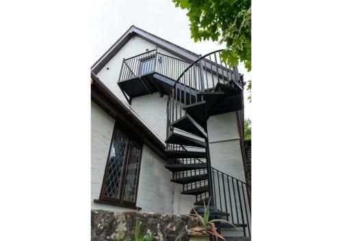Demelza Cottage Apartment