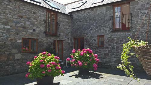 Tremodrett House Barn