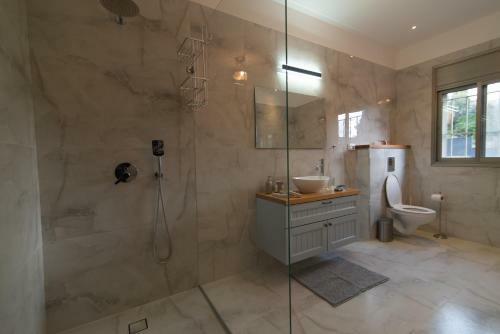 Apartamento King's Bed - Stay Royal And Stylish