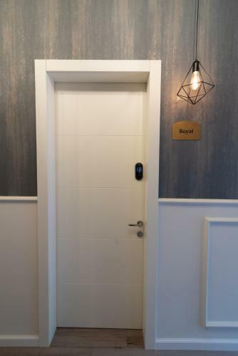 Apartamento King's Bed - Stay Royal And Stylish