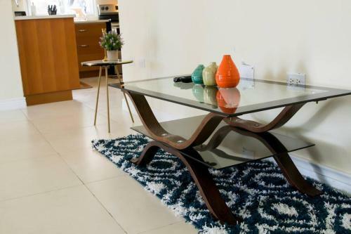 Modern And Cheerful 3 Bedroom Villa