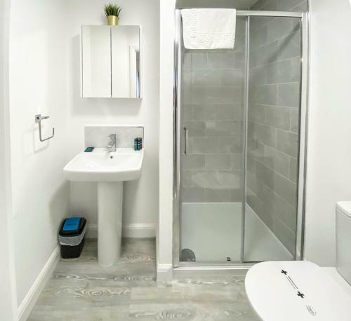 Apartamento Tudors Esuites Two Bedroom House