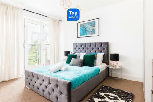 Haus Spacious Parkside Balcony Apartment, Wifi, Smart Tv