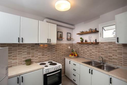 Anthis Apartment