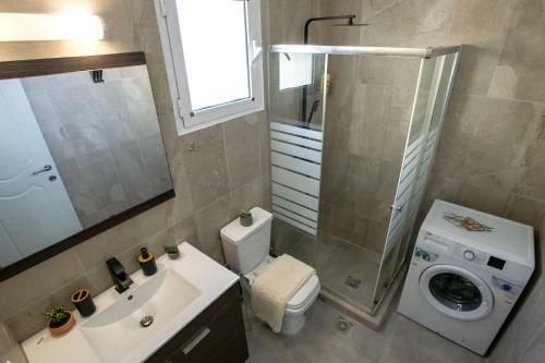 Anthis Apartment