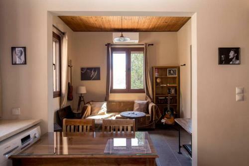 Kostas' House Argostoli