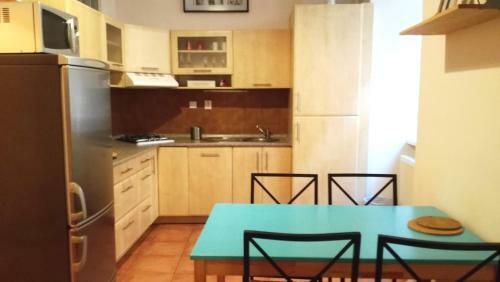 Downtown Apartment Mona