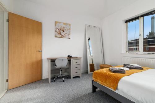 Vibrant & Warm Apartment In Central Birmingham